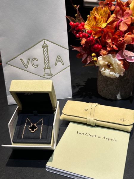 圖片 VCA黑中花項鍊