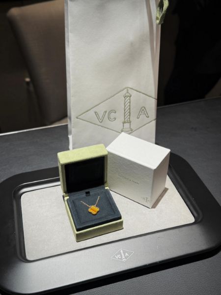 圖片 VCA虎眼石項鍊