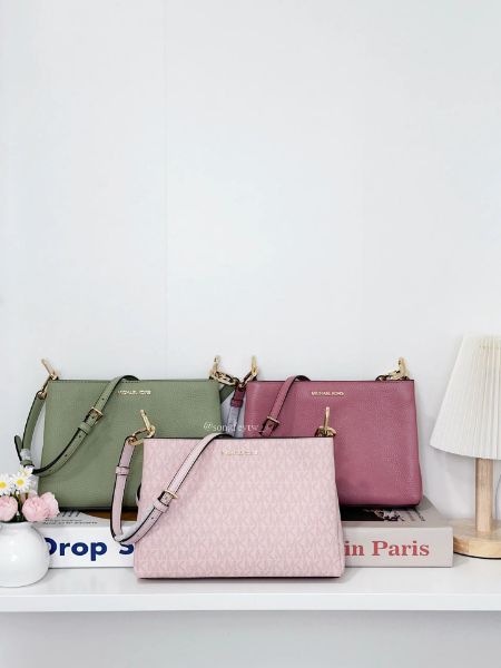 圖片  MK 三層側扁包