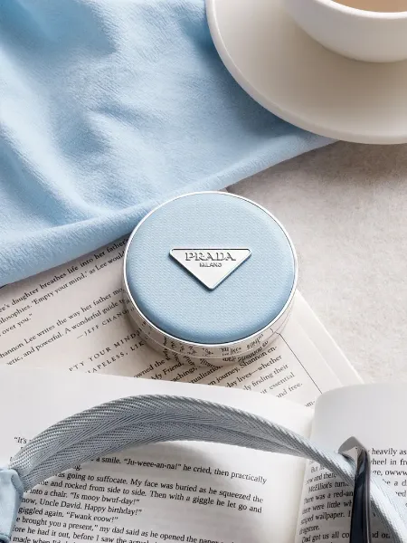 圖片 PRADA 限定 寶寶藍 尼龍 氣墊