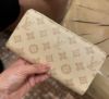 圖片 《在台現貨最低特價 》Louis Vuitton LV 紀念版Monogram130周年經典拉鏈長夾 