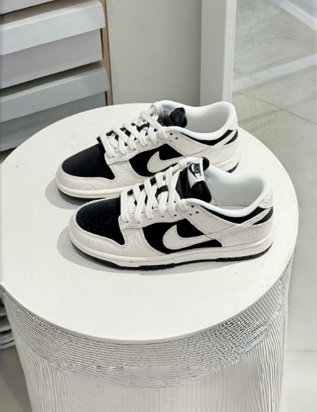 圖片 Nike Dunk Low 反轉熊貓 白黑色 奶油白 浮雕 馬年限定 皮革 女款 IF3944-001/預購