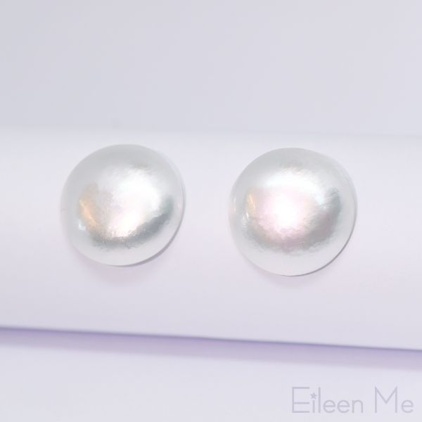 圖片 【ISOWA】湖中月 22mm AKOYA珍珠 無調白 稀有馬貝珍珠 天然珍珠 復古耳環 PT900鉑金耳針