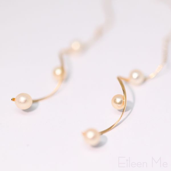 圖片 【ISOWA】梧桐 AKOYA 天然珍珠 流線型 垂墜耳環 18K金耳針