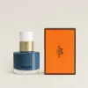 圖片 Hermès 愛馬仕彩妝 指甲油 Les Mains Nail polish #81岩礦藍 Bleu Agate 15ml - 2024秋冬限量/專櫃緞帶包裝