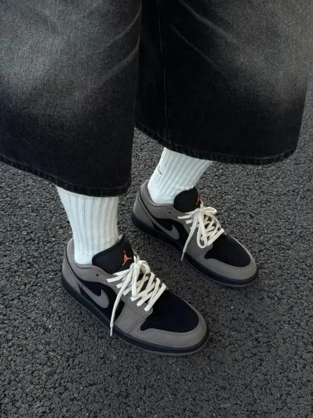 圖片 iSNEAKERS 現貨 Air Jordan 1 Low "Olive Grey" 灰棕 倒勾平替 IB7109-005