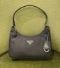 圖片 《我最便宜!全新正品》Prada  Re-Edition 2005 Re-Nylon 迷你袋 黑色