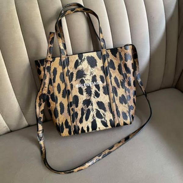 圖片 巴黎世家豹紋字母tote bag