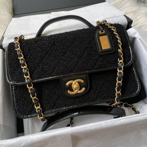 圖片 Chanel 黑金泰迪軍牌郵差包