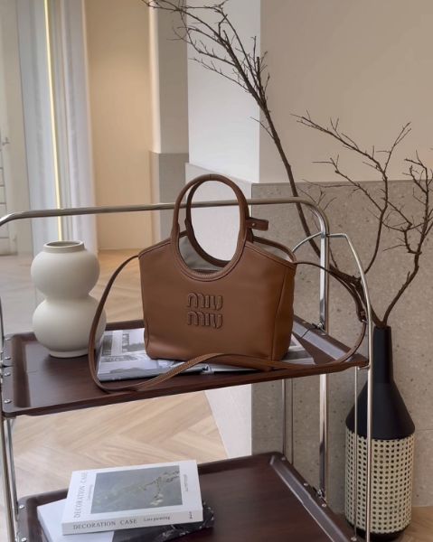 圖片 【MIUMIU】IVY皮革托特包 干邑色