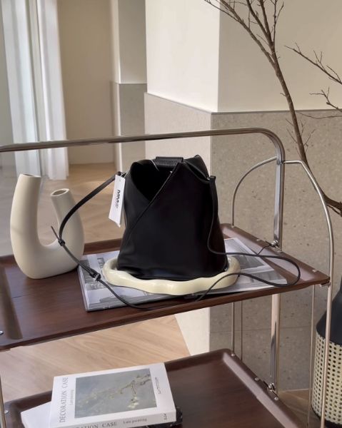 圖片 【MAISON MARGIELA】 JAPANESE 斜挎三角包 黑色