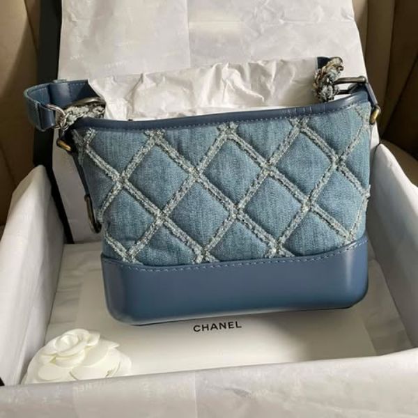 圖片 Chanel 牛仔外縫線流浪包小號