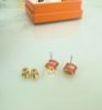 圖片 「M.Y精品」 Hermes 🐎家 mini pop h 耳針 梅紅 金