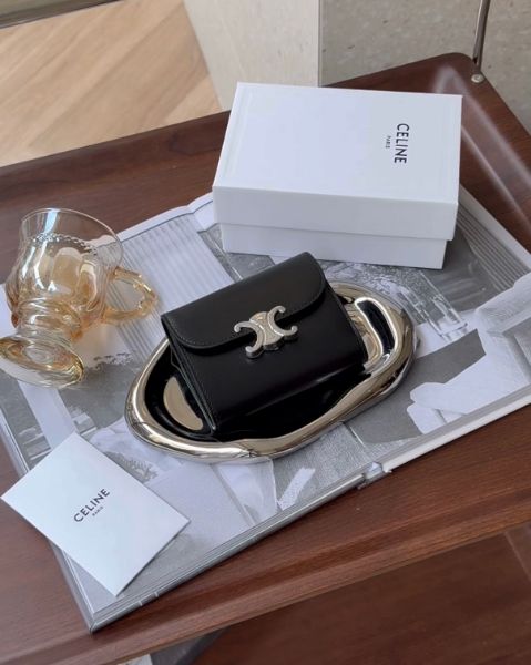 圖片 【CELINE】凱旋門三折短夾 黑銀