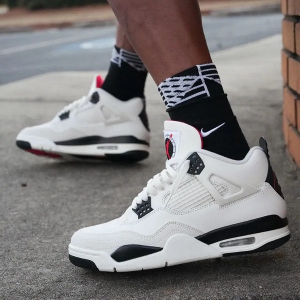 圖片 iSNEAKERS 現貨 Air Jordan 4 "Flight Club" 白黑 飛行俱樂部 IM4002-100