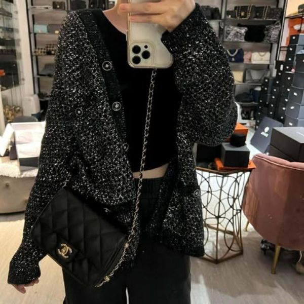 圖片 Chanel 23b黑金編織鏈條口蓋包