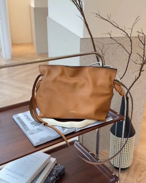 圖片 【LOEWE】中號福袋包 溫暖沙漠色