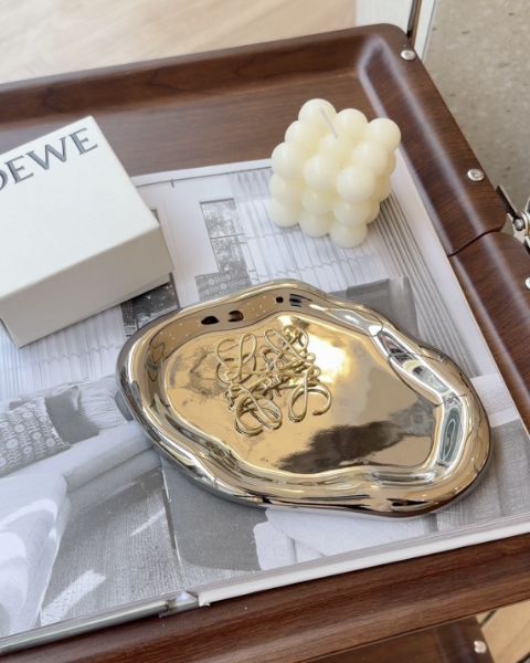 圖片 【LOEWE】ANAGRAM胸針 金色