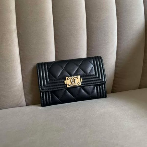 圖片 Chanel 黑金羊皮boy信封卡包