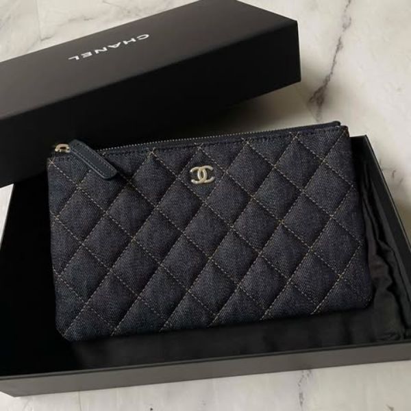 圖片 Chanel 26p 牛仔金線一字拉手包