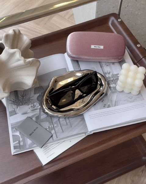 圖片 【MIUMIU】GLIMPSES 09W 墨鏡 黑色