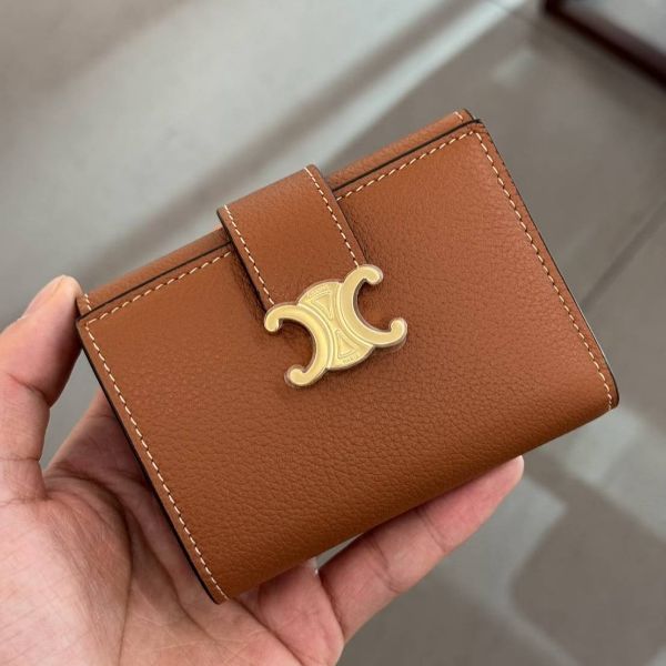 圖片 《我最便宜!全新正品》CELINE NINO凱旋門 牛皮短夾