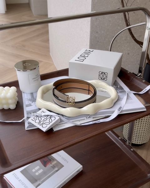 圖片 【LOEWE】 鵝卵石紋小牛皮皮帶 沙色/金 寬2CM