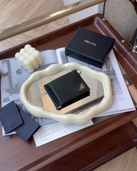 圖片 【PRADA】十字紋皮革卡片包 黑色