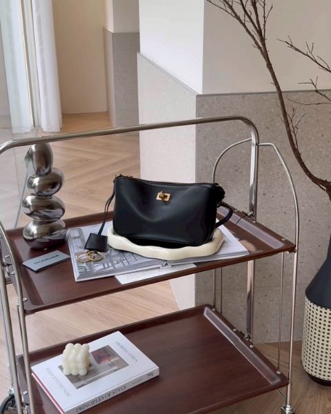 圖片 【BALENCIAGA】RODEO 腋下包 黑金