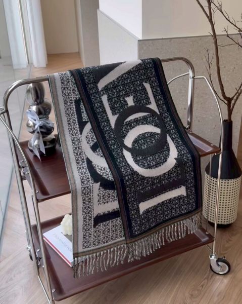 圖片 【LOEWE】 羊絨羊毛雙面字體圍巾 黑色