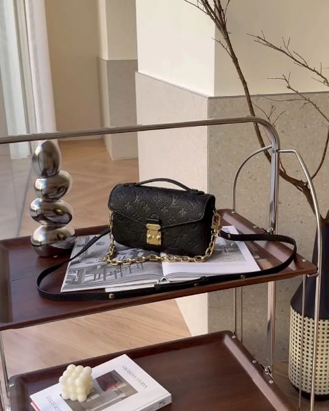 圖片 【LV】POCHETTE MÉTIS EAST WEST 黑色 M46595