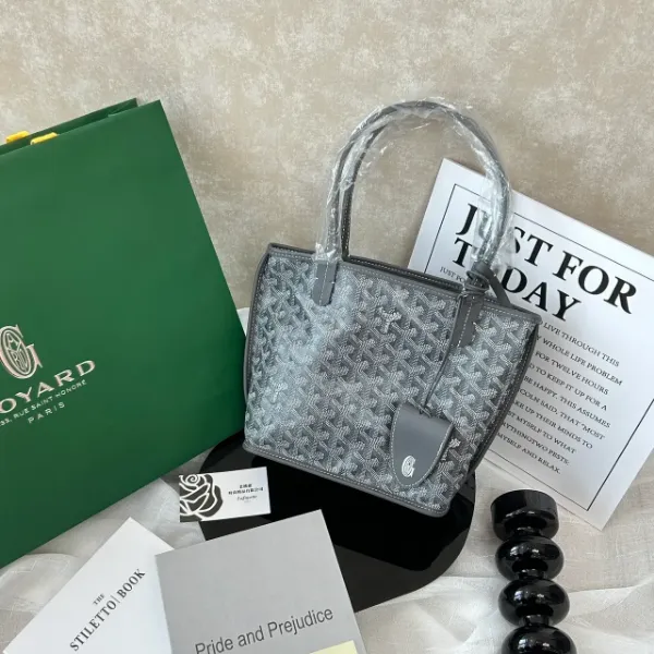 圖片 Goyard Anjou Mini Bag 灰色附磁吸包夾