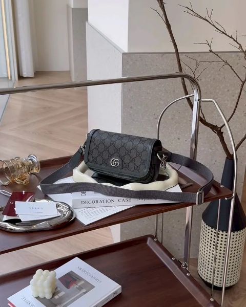 圖片 【GUCCI】OPHIDIA 迷你郵差包 灰/黑色