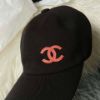圖片 Chanel 黑色橘logo刺繡棒球帽