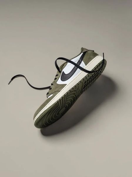 Nike Air Jordan 1 Low OG Medium Olive HQ6998200