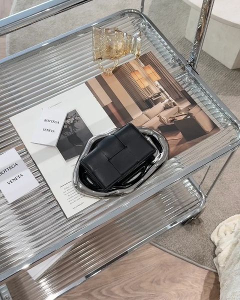 圖片 【BV】經典編織內單層卡包 黑色