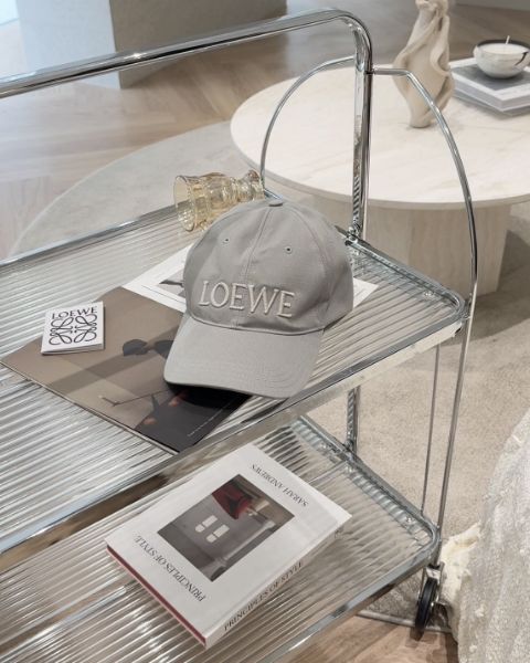 圖片 【LOEWE】LOGO刺繡棒球帽 奶灰色