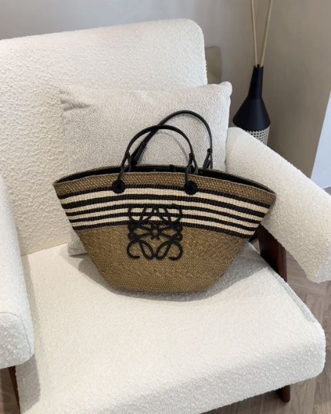 圖片 【LOEWE】ANAGRAM 中號菜籃子 深卡其色/黑色