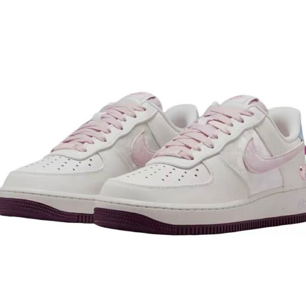 圖片 NIKE AIR FORCE 1 LOW 情人節限定 奶油櫻花粉 寶寶藍 愛心 蝴蝶結 天鵝絨 女鞋IQ4937-161
