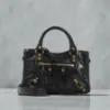 圖片 Balenciaga 806395 Le City Mini 小羊皮迷你機車包 黑色/金釦