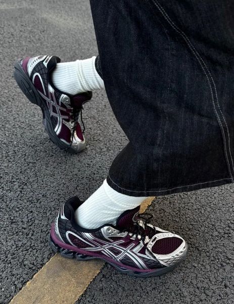 Asics Gel Nimbus 101 Dark Red 1203A543501