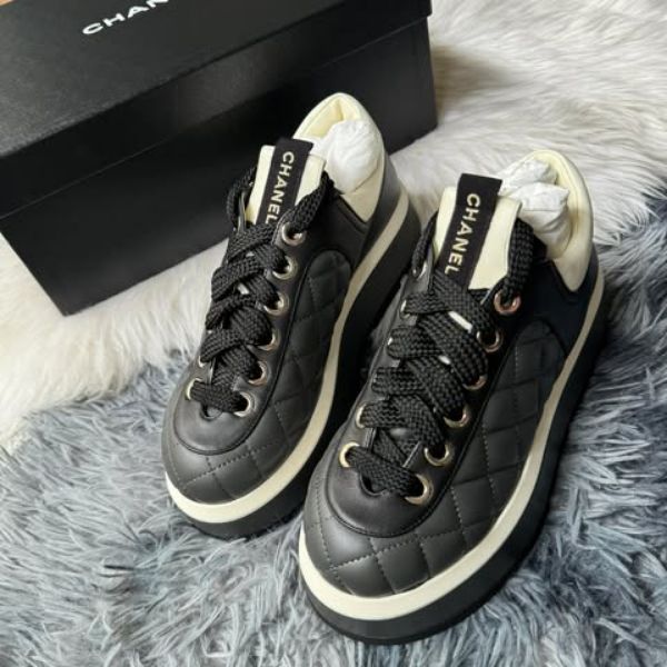 圖片 Chanel 24p黑白熊貓增高字母球鞋