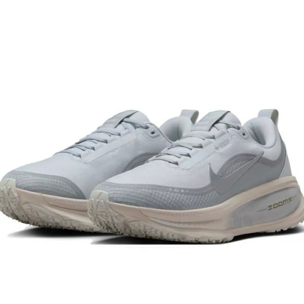 圖片 NIKE VOMERO 18 GTX GORE-TEX 淺灰色 氣墊 防水 反光 回彈 運動鞋 HQ7001-003