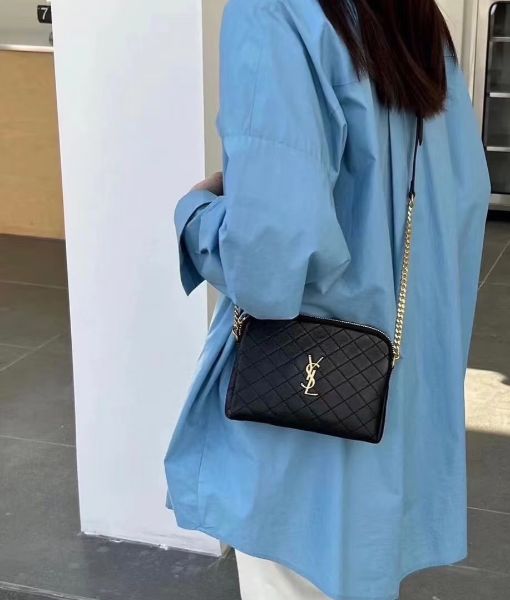 圖片 《在台現貨最低特價  最新》Saint Laurent YSL 絎縫小羊皮貝殼鏈帶包 黑色