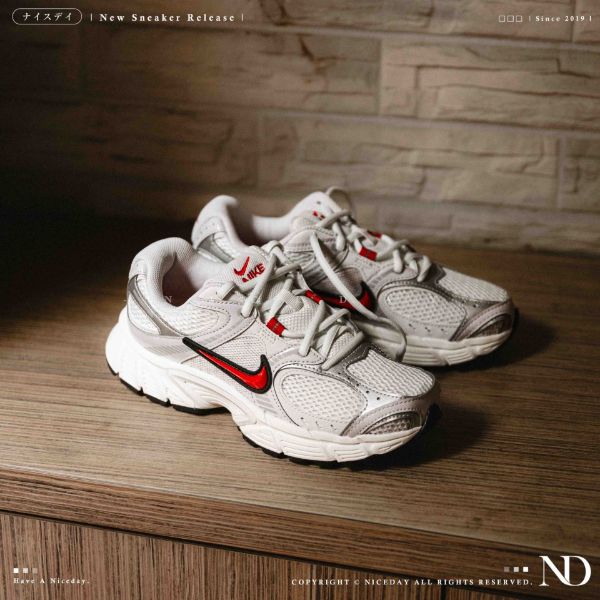 NICEDAY 現貨 Nike V2k Runner 白紅 紅白 紅勾 慢跑 女鞋 HQ7901-108