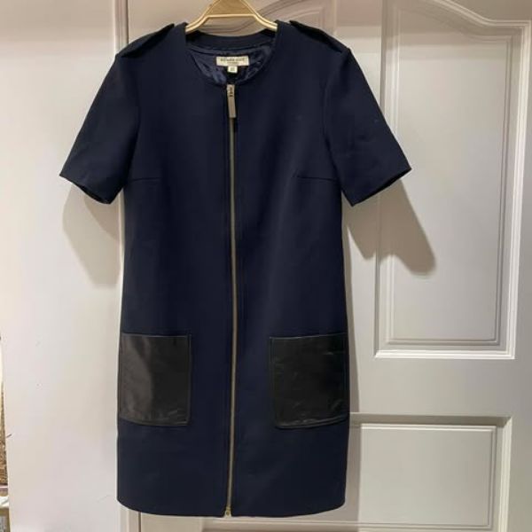 圖片 Burberry 深藍拉鍊短袖洋裝