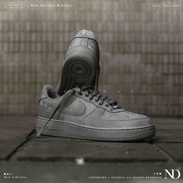 NICEDAY 代購 Nike Air Force 1 x Kobe Bryant 銀灰 灰 銀 蛇紋 科比 老大 IB0018-004