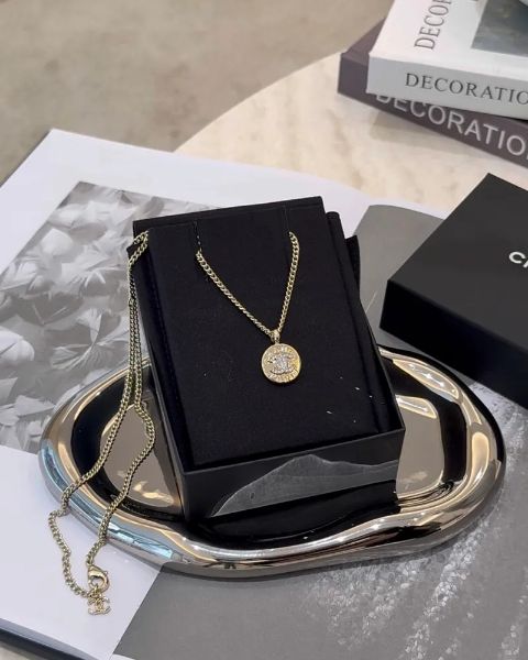 圖片 【CHANEL】25A 鑲鑽金幣項鍊