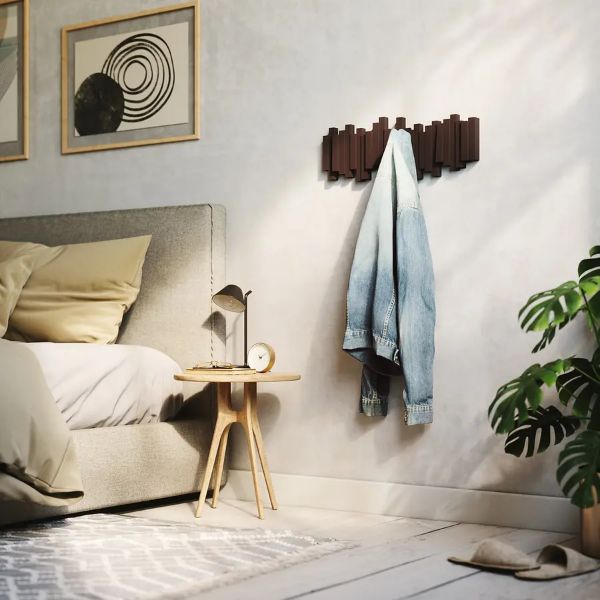 圖片 umbra｜STICKS 木樁掛鉤門式收納架設計居家家飾衣架掛架/ 胡桃木色