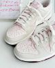 圖片 Nike Dunk Low 情人節限定 粉白色 絲絨 皮革 愛心 女款 IQ1145-610/預購